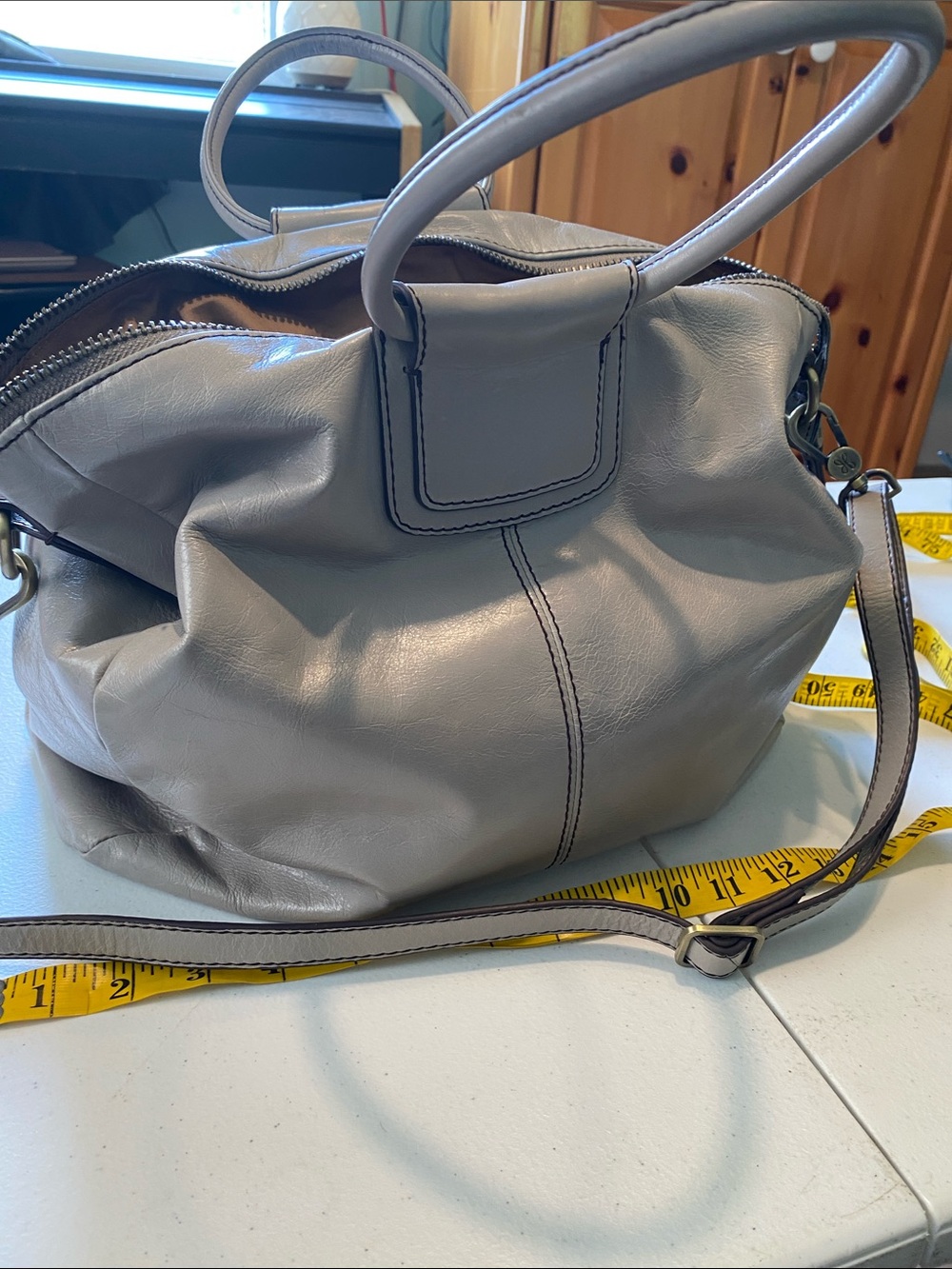 Hobo Women’s Soft Leather Satchel Handbag - Taupe